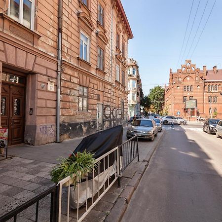 Alfa Apartments Ohiienka 17 2 Lviv Exterior foto